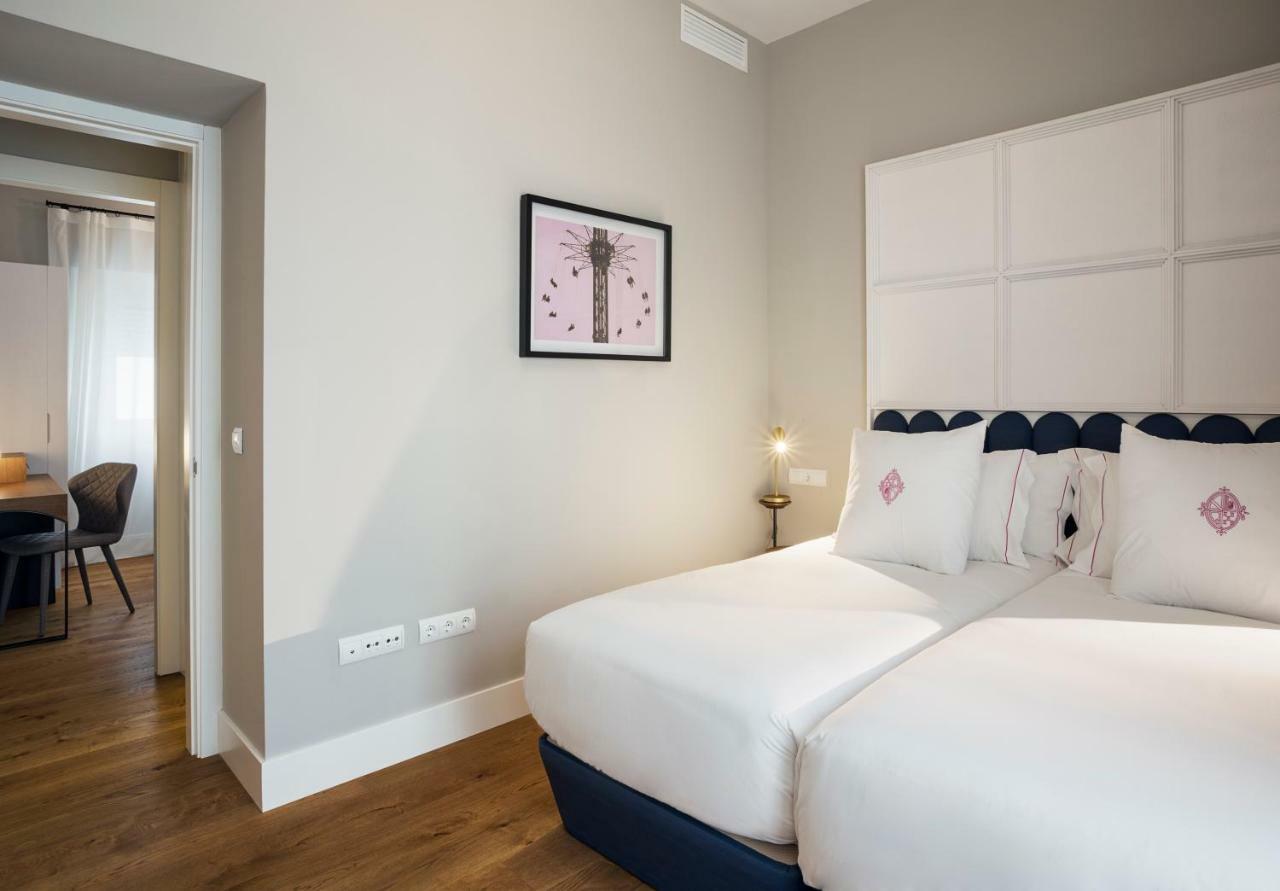 Apartamentos One Shot Conde De Torrejon เซบีญา ภายนอก รูปภาพ